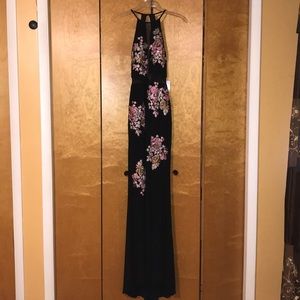 Black floral prom dress. Size 4. Brand new.